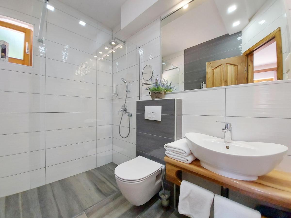 לינה וארוחת בוקר Plitvička Jezera Plitvice Etno House I מראה חיצוני תמונה